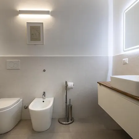 2 Bedrooms De Angeli - 20 Minuti Dal Salone Del Mobile * Milan