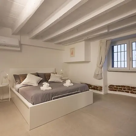 Apartment 2 Bedrooms De Angeli - 20 Minuti Dal Salone Del Mobile