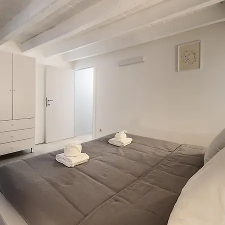 Apartament 2 Bedrooms De Angeli - 20 Minuti Dal Salone Del Mobile Mediolan