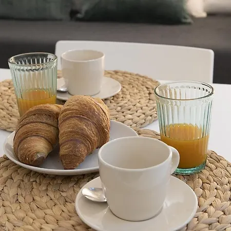 Apartment 2 Bedrooms De Angeli - 20 Minuti Dal Salone Del Mobile *